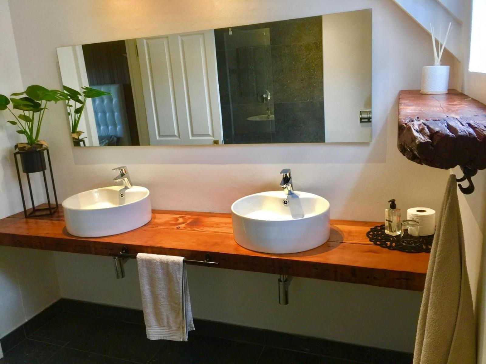 Mediterranean Villa Guesthouse เคปทาวน์ ห้อง รูปภาพ